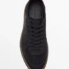 Baskets en nubuck avec semelle contrastée Baskets en nubuck avec semelle contrastée