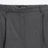 Bermuda long en laine avec pinces Bermuda long en laine avec pinces