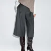 Bermuda long en laine avec pinces Bermuda long en laine avec pinces