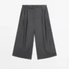 Bermuda long en laine avec pinces Bermuda long en laine avec pinces