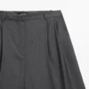 Bermuda long en laine avec pinces Bermuda long en laine avec pinces