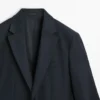 Blazer de costume en laine fraîche micro-texturée Blazer de costume en laine fraîche micro-texturée