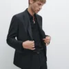Blazer de costume en laine fraîche micro-texturée Blazer de costume en laine fraîche micro-texturée