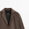 Blazer en cuir suédé avec col à revers Blazer en cuir suédé avec col à revers