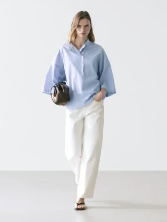 Blouse fluide avec col boutonné