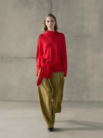 Blouse fluide à col drapé