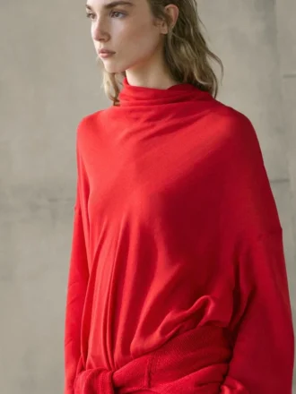 Blouse fluide à col drapé