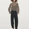 Blouse semi-transparente brodée Blouse semi-transparente brodée