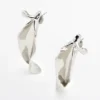 Boucles d’oreilles en forme de feuilles irrégulières Boucles d’oreilles en forme de feuilles irrégulières