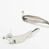 Boucles d’oreilles en forme de feuilles irrégulières Boucles d’oreilles en forme de feuilles irrégulières