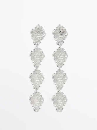 Boucles d&rsquo;oreilles longues en dentelle