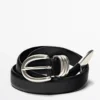 Ceinture en cuir nappa avec détail métallique Ceinture en cuir nappa avec détail métallique