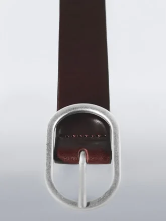 Ceinture en cuir nubuck avec boucle ovale