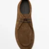 Chaussures en cuir à bout mocassin et semelle épaisse Chaussures en cuir à bout mocassin et semelle épaisse