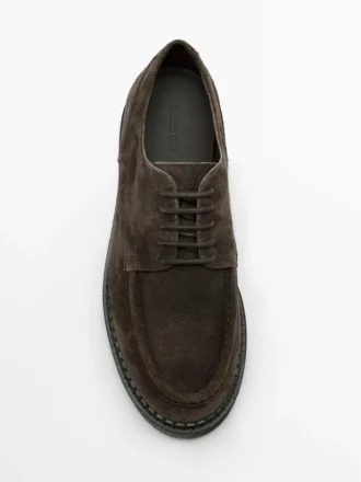 Chaussures en daim à bout mocassin
