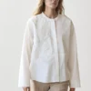 Chemise en mélange de coton avec détails brodés