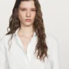 Chemise en popeline avec boutons cachés Chemise en popeline avec boutons cachés