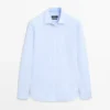 Chemise à fines rayures, coupe classique Chemise à fines rayures, coupe classique