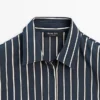Chemise fluide à rayures avec détail de poche