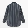 Chemise fluide à rayures avec détail de poche