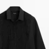 Chemise à plastron avec détails brodés Chemise à plastron avec détails brodés