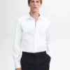 Chemise slim fit en popeline 100 % coton Chemise slim fit en popeline 100 % coton