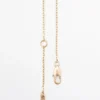 Collier avec pendentif en métal