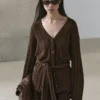Gilet en maille avec détail à la taille Gilet en maille avec détail à la taille
