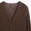 Gilet en maille avec détail à la taille Gilet en maille avec détail à la taille