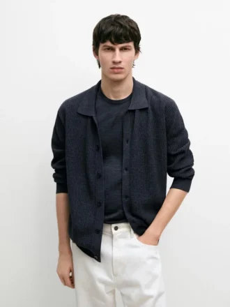 Gilet en maille côtelée à boutons