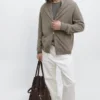 Gilet en maille mélangée de laine avec capuche Gilet en maille mélangée de laine avec capuche