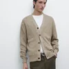 Gilet en tricot de coton avec boutons Gilet en tricot de coton avec boutons