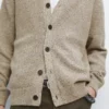 Gilet en tricot de coton avec boutons Gilet en tricot de coton avec boutons