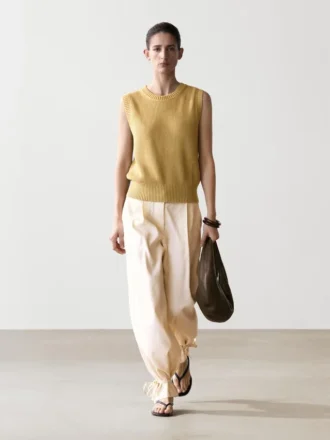 Gilet en tricot de coton à col rond