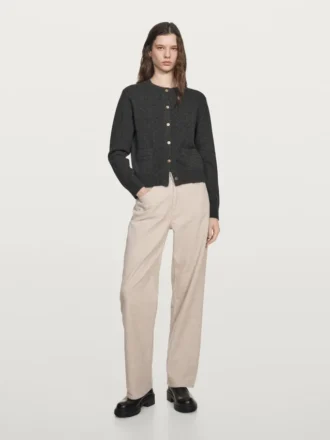 Gilets en maille avec boutons dorés