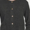 Gilets en maille avec boutons dorés Gilets en maille avec boutons dorés