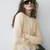 Gilets en mélange de lin avec détails à volants Gilets en mélange de lin avec détails à volants