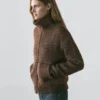 Gilets en tricot à carreaux, texture feutrée, en alpaga Gilets en tricot à carreaux, texture feutrée, en alpaga