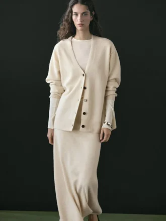 Gilets en tricot d&rsquo;alpaga et de laine à col en V