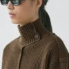 Gilets en tricot de laine avec boutons