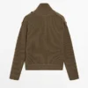 Gilets en tricot de laine avec boutons