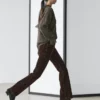 Jean bootcut à taille haute et finition floquée