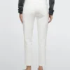 Jean slim court à taille moyenne Jean slim court à taille moyenne