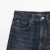 Jean taille haute à jambes larges Jean taille haute à jambes larges