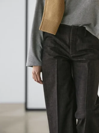 Jean taille moyenne à jambes larges