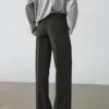 Jean taille moyenne à jambes larges Jean taille moyenne à jambes larges