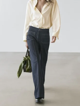 Jean évasé à taille haute avec poches