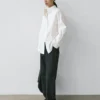 Jeans confort à taille haute et coupe droite Jeans confort à taille haute et coupe droite