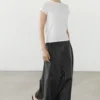 Jupe midi en cuir nappa avec coutures Jupe midi en cuir nappa avec coutures