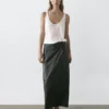 Jupe midi en cuir nappa avec coutures Jupe midi en cuir nappa avec coutures
